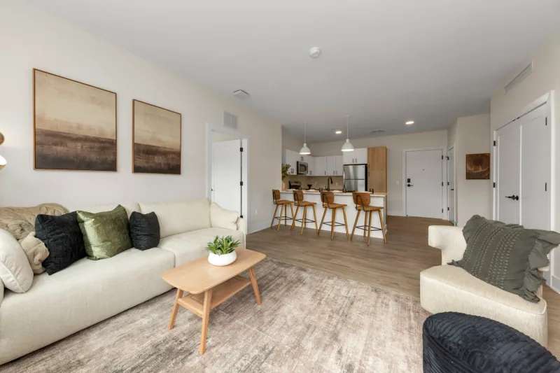 Pine apartment interior — photo 4