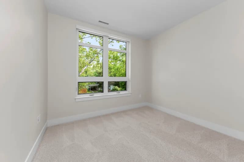Tamarack apartment interior — photo 9