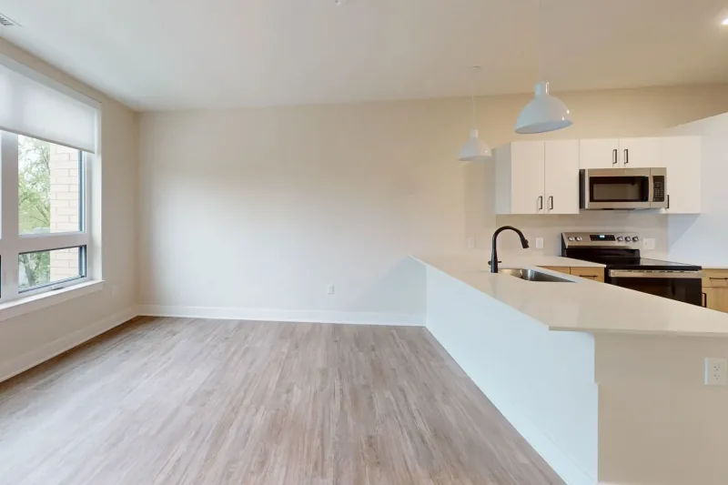 Tamarack apartment interior — photo 11